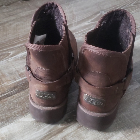 UGG Leather short boots - Picture 2 of 8